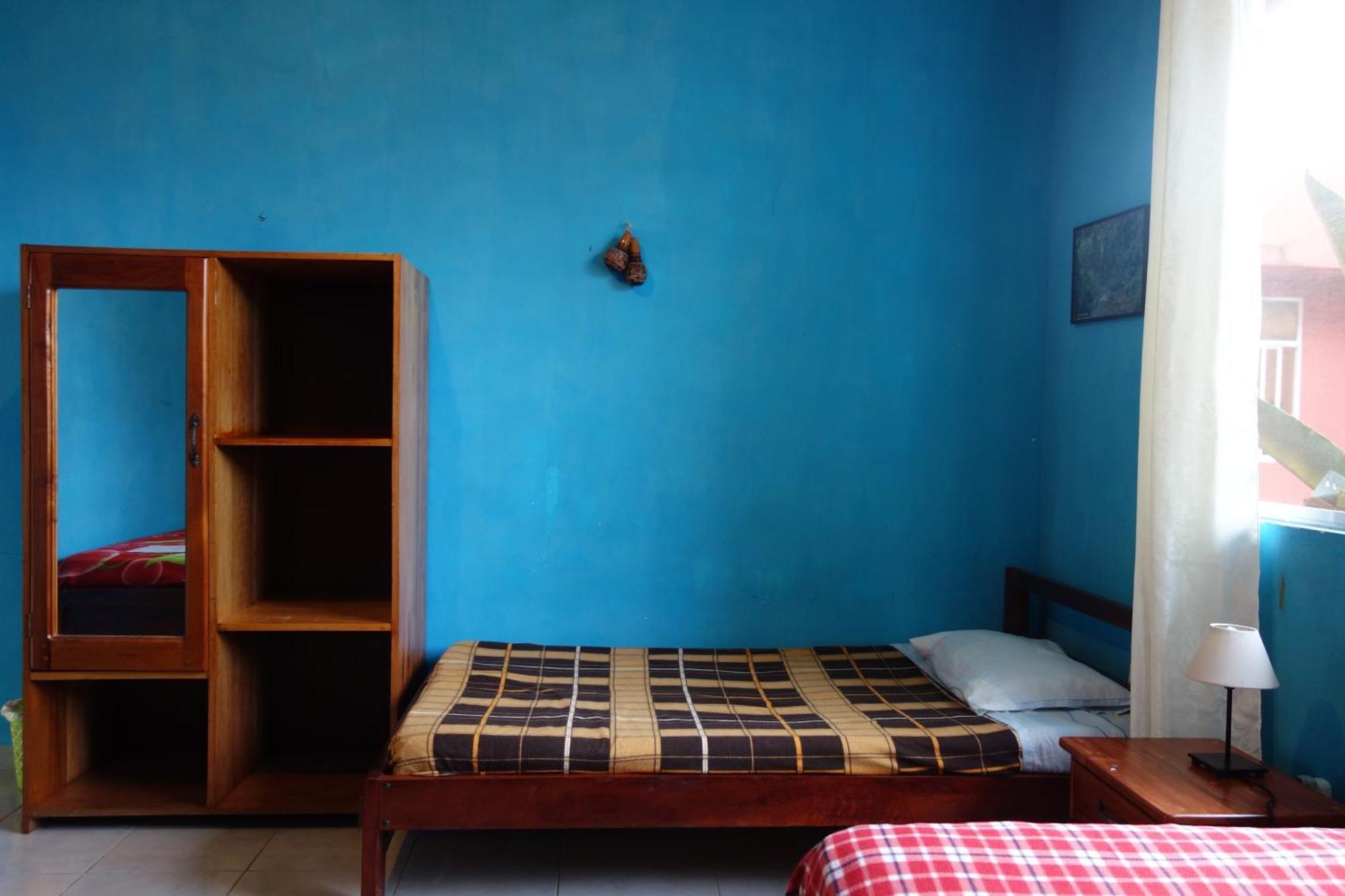 Hostal Tena Naui エクステリア 写真